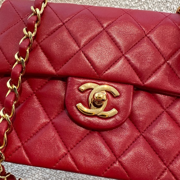 Vintage Chanel Square Mini Quilted Lambskin with 24k Hardware - Picture 3 of 14